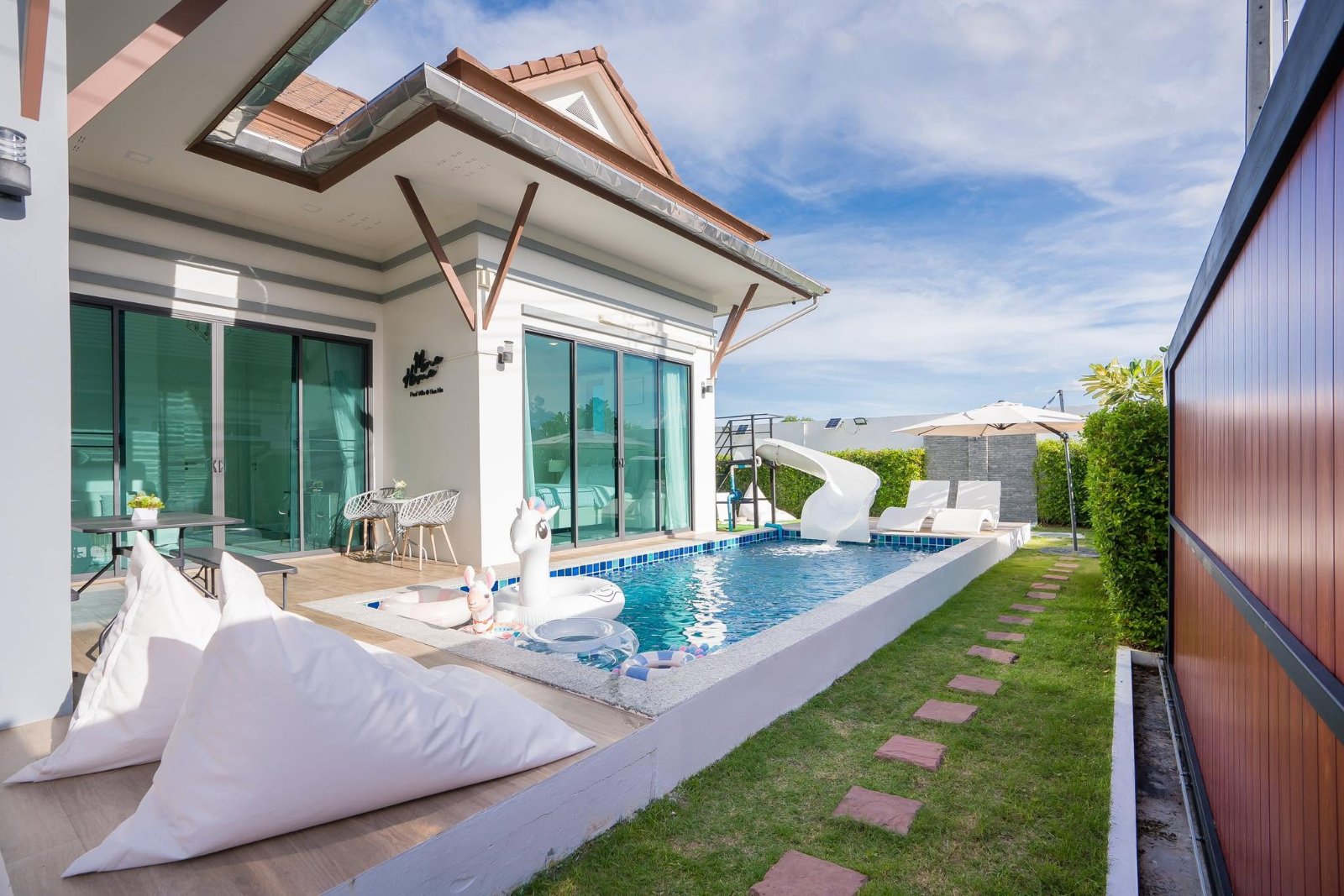 รูปRecap365 Pool Villa Huahin 2 จาก 3