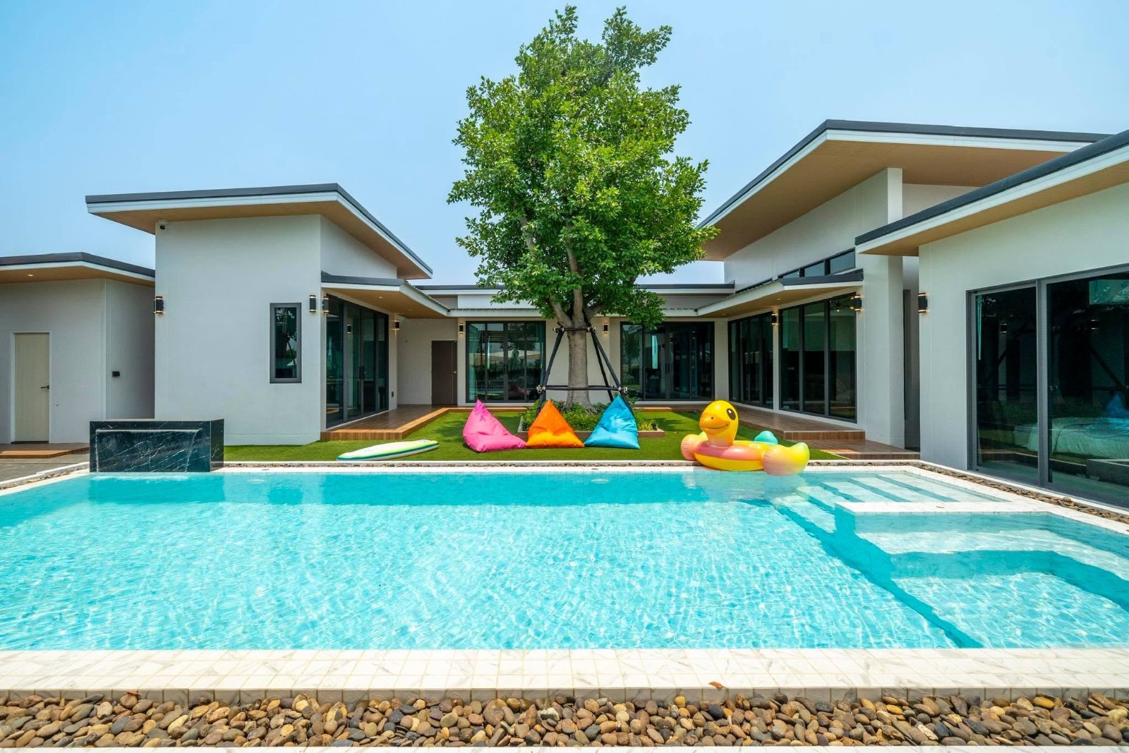 รูปOkane Pet Friendly Pool Villa (โอเคเนะ เพท เฟรนด์ลี่ พูลวิลล่า) 2 จาก 3
